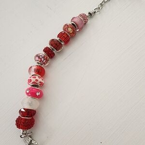 Chic Beaded Valentines Bracelet with Red and Pink Accents